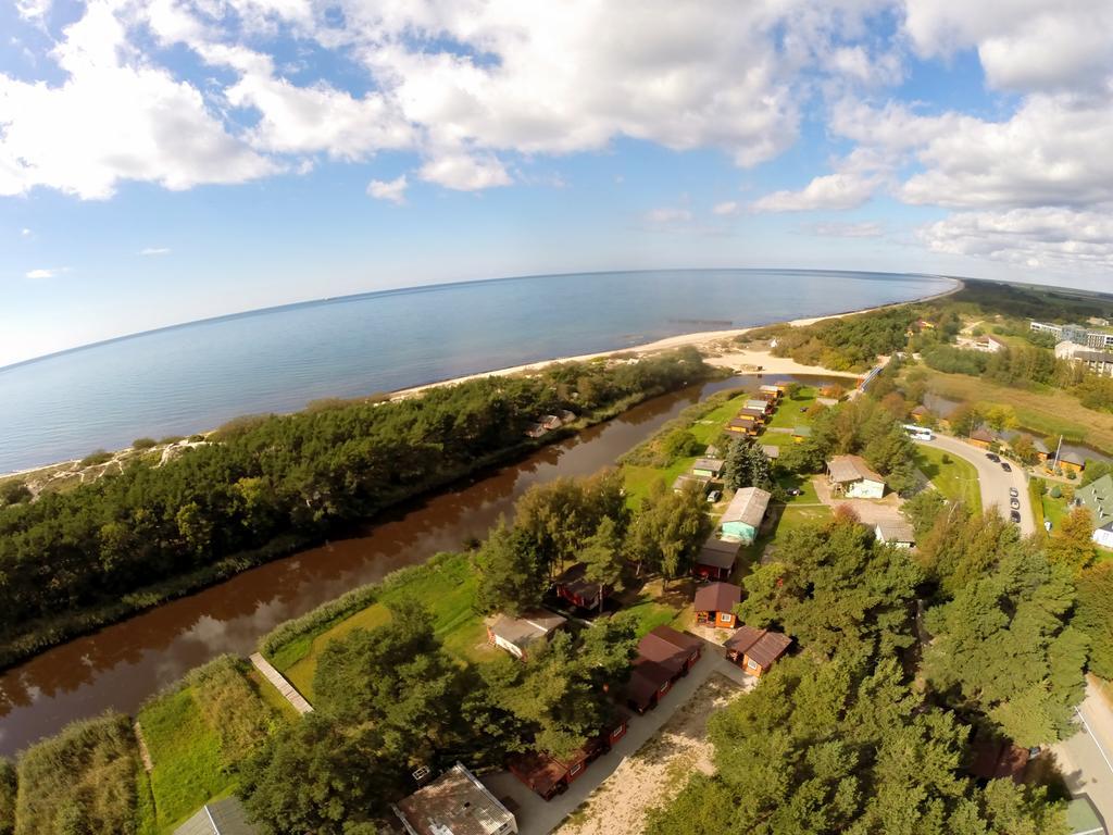 Poilsiaviete Elnias Hotel Sventoji Bagian luar foto